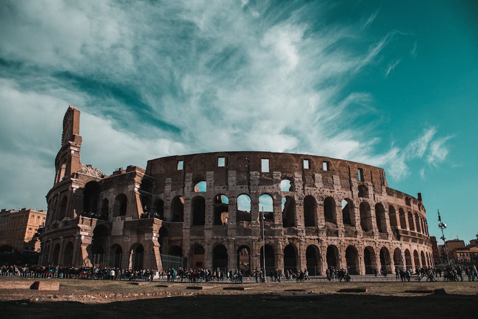 Estádio Olímpico de Roma, casa do Roma FC, exibindo sua arquitetura moderna e grandiosidade esportiva.